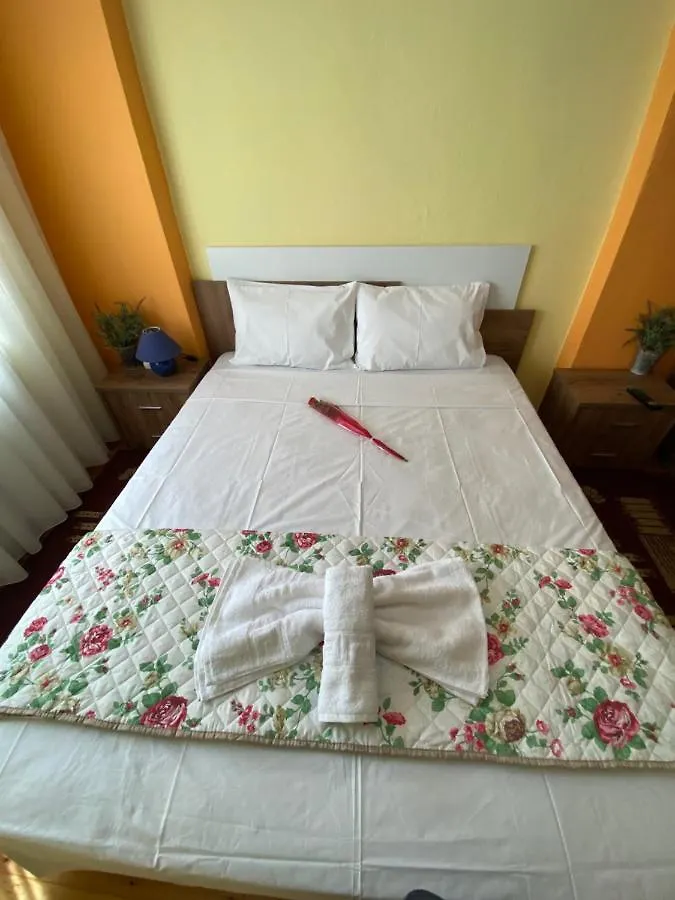 Beautiful Apartment In The Center Of Thessaloniki 0*,