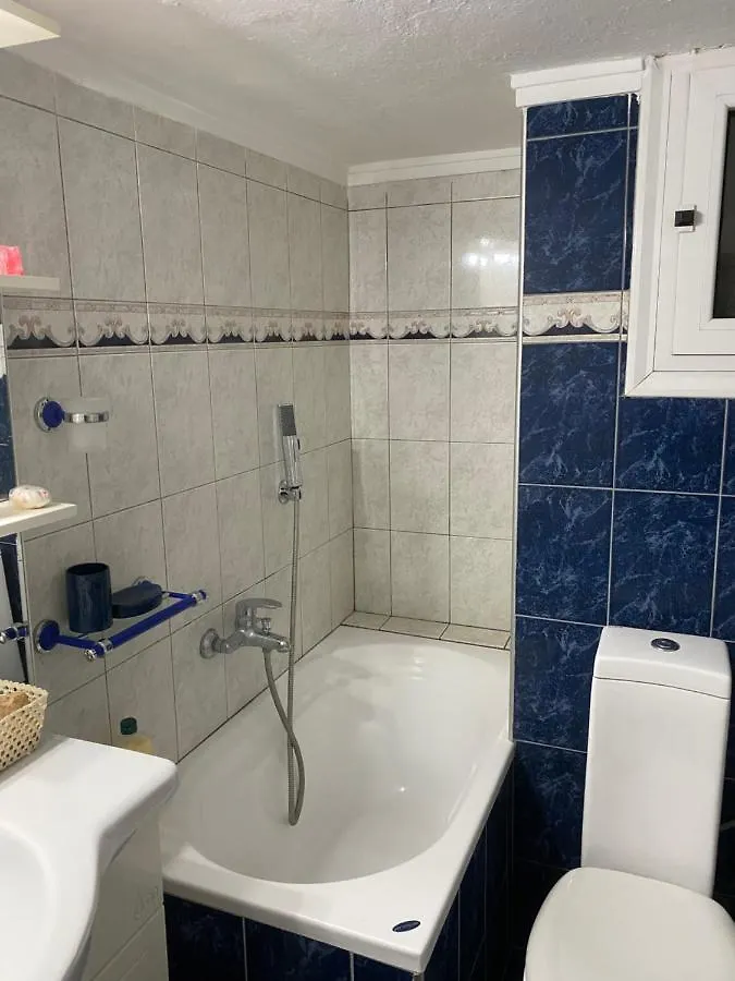 Beautiful Apartment In The Center Of Thessaloniki 0*,